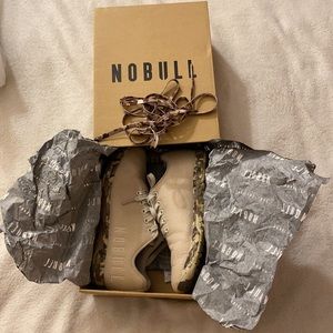 NoBull trainers 7.5